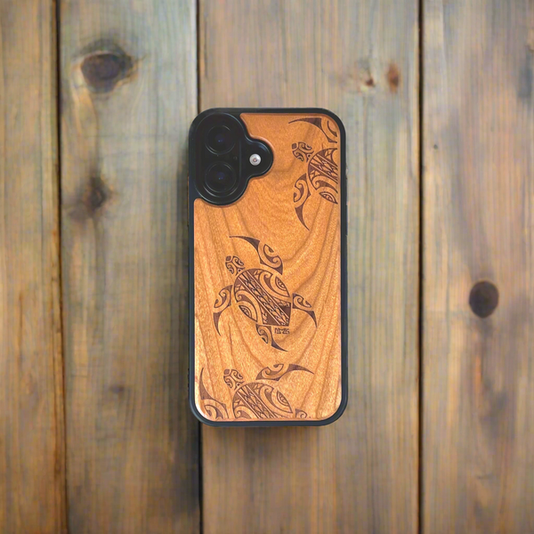 Tribal Honu Cherry Wood Case (iPhone)