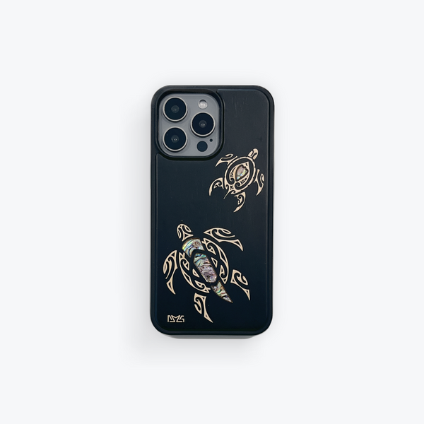Hawaiian Sea Turtle (Honu) Rainbow Seashell Black Wood Case