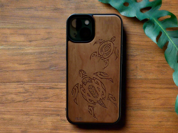 Hawaiian Sea Turtle (Honu) Wood Case (iPhone)